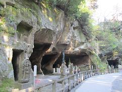 B100703 s entsuin cave.jpg