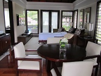 koiblog 120518 s villa1.jpg