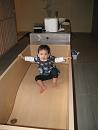 090928 s Youka with room bath.jpg